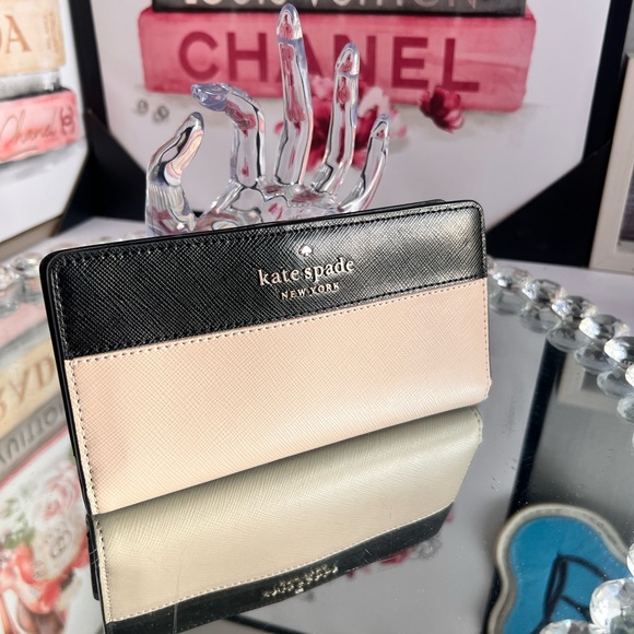 kate spade Handbags - Kate Spade Staci Color block Saffiano leather slim bifold wallet